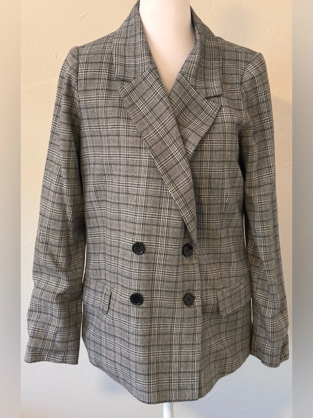 🌸 Johnny Becca Grey Plaid Double-Breasted Blazer Women’s Size Medium